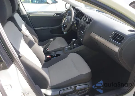 2017 Volkswagen Jetta 1.4T S z USA, uszkodzony, nr VIN 3VW2B7AJ9HM349005